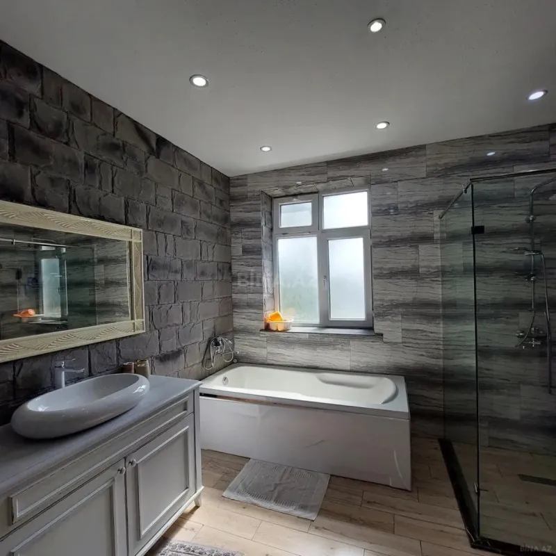 Kirayə verilir 5 otaqlı həyət evi 400 m²