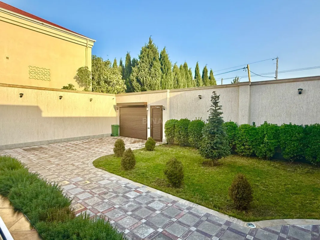 Satılır 4 otaqlı həyət evi 200 m²