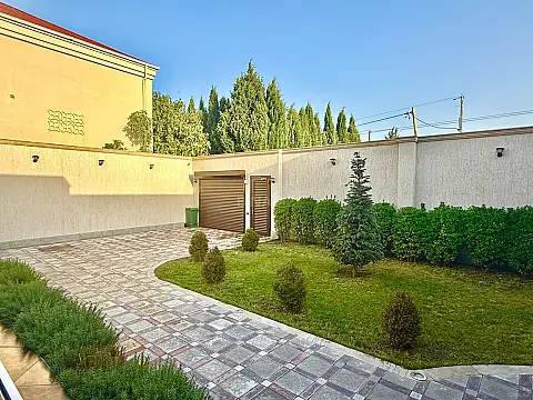 Satılır 4 otaqlı həyət evi 200 m²