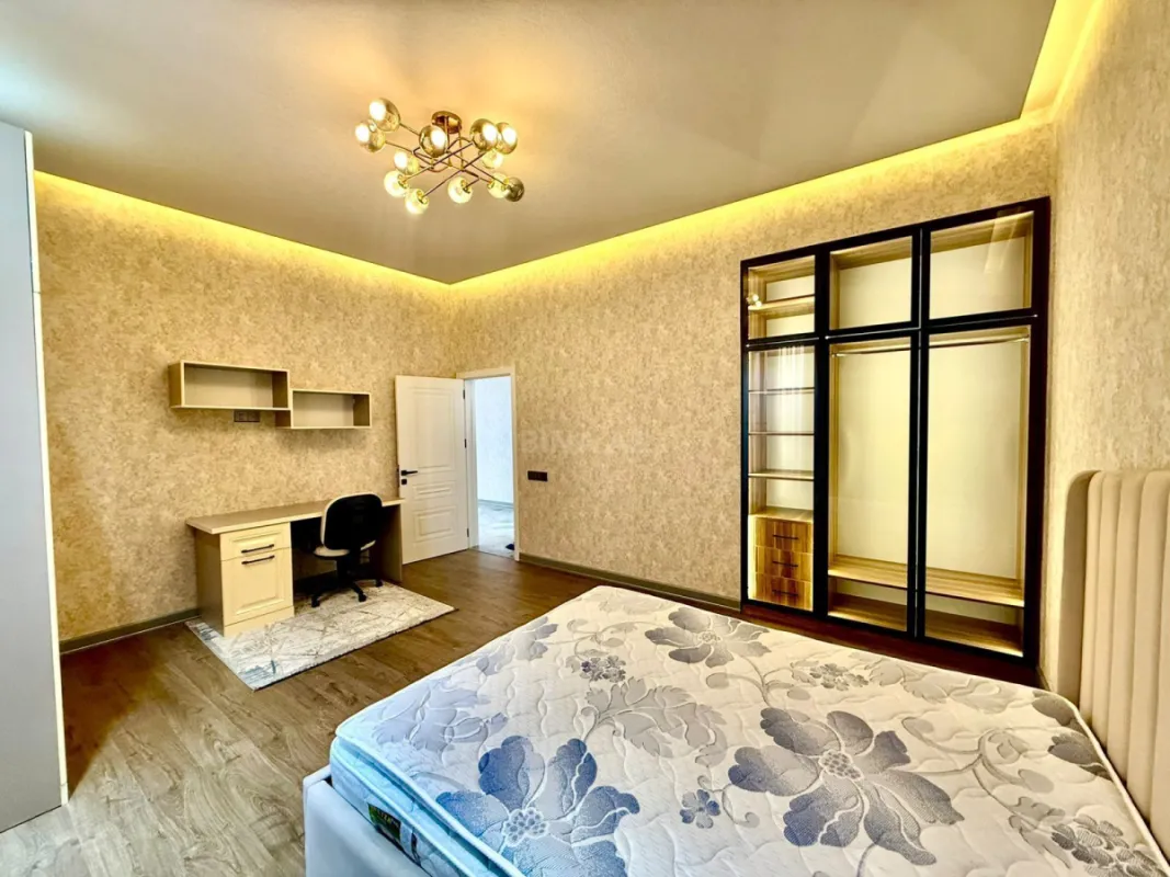 Satılır 4 otaqlı həyət evi 200 m²