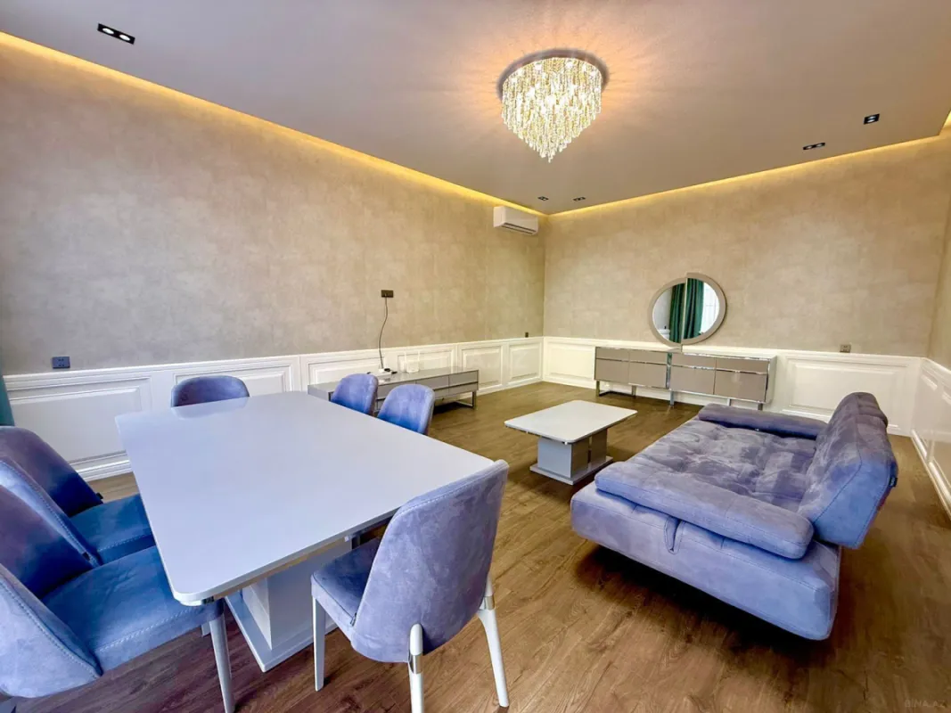 Satılır 4 otaqlı həyət evi 200 m²