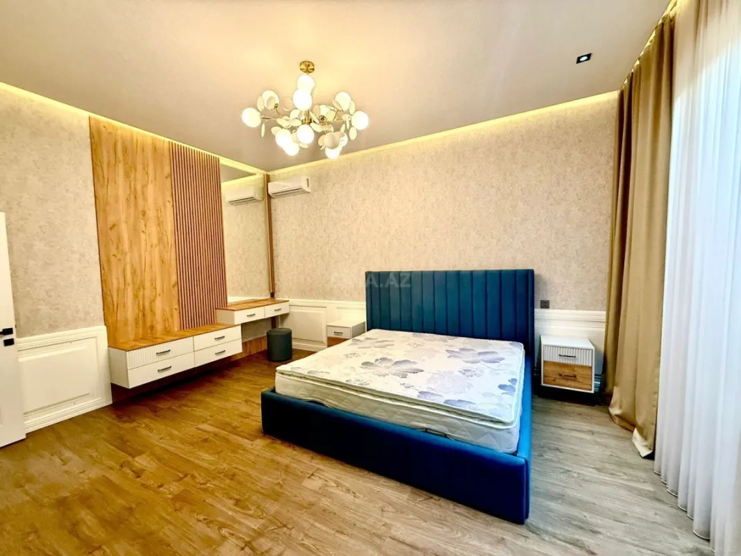 Satılır 4 otaqlı həyət evi 200 m²