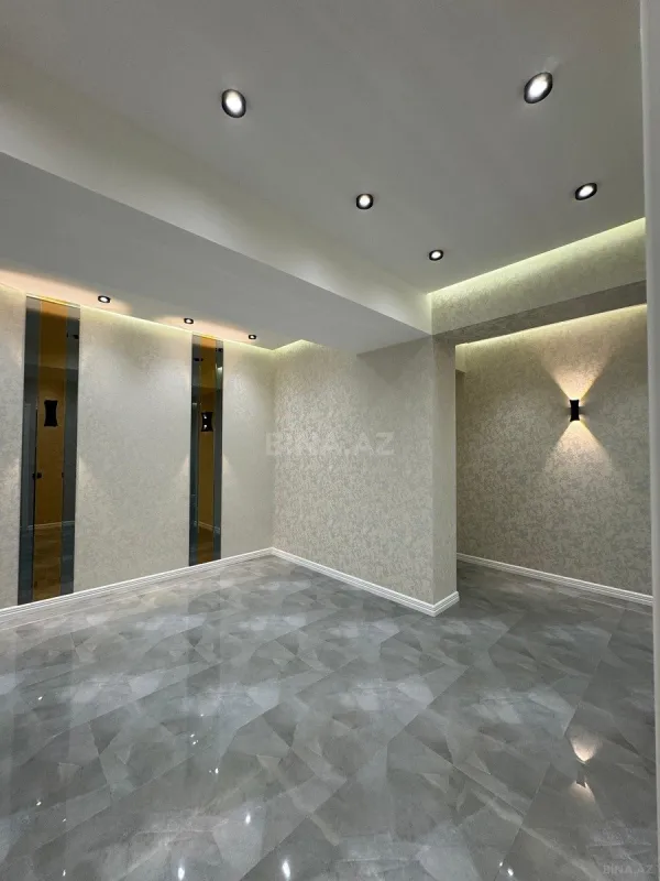 Satılır 4 otaqlı mənzil 170 m²