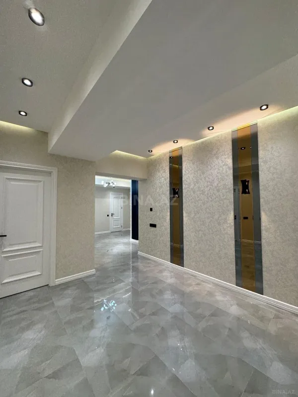 Satılır 4 otaqlı mənzil 170 m²
