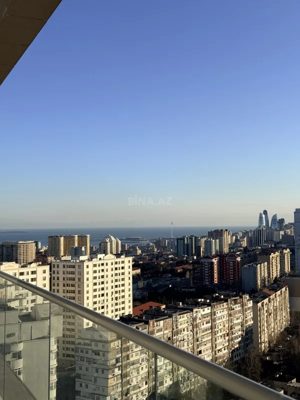 Kirayə verilir 3 otaqlı mənzil 140 m²