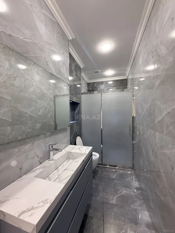 Kirayə verilir 3 otaqlı mənzil 140 m²