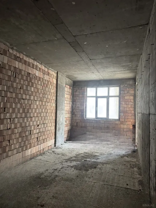 Satılır 3 otaqlı mənzil 170 m²