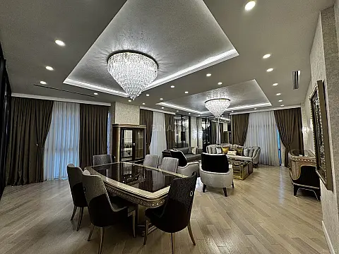 Satılır 3 otaqlı mənzil 168 m²