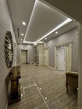 Satılır 3 otaqlı mənzil 168 m²