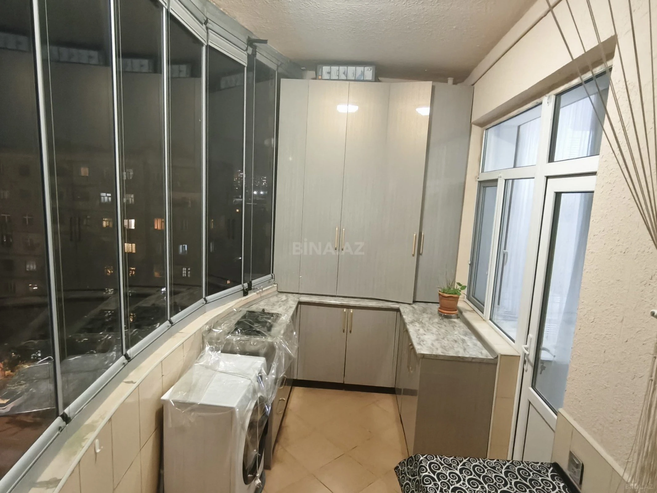 Satılır 2 otaqlı mənzil 60 m²