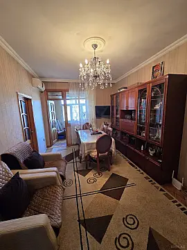 Satılır 2 otaqlı mənzil 50 m²
