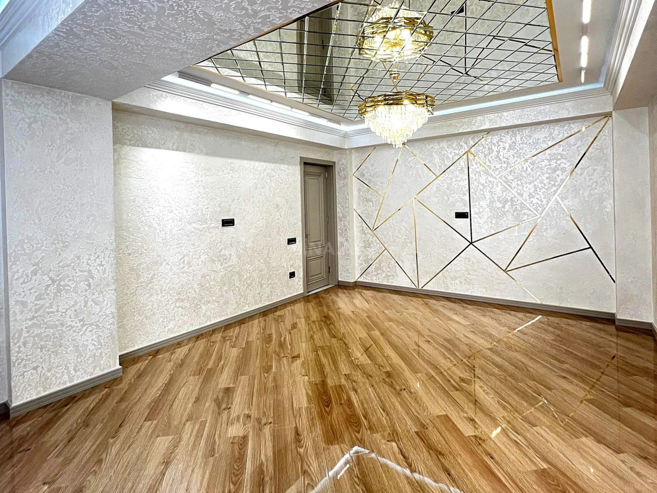 Satılır 3 otaqlı mənzil 107 m²