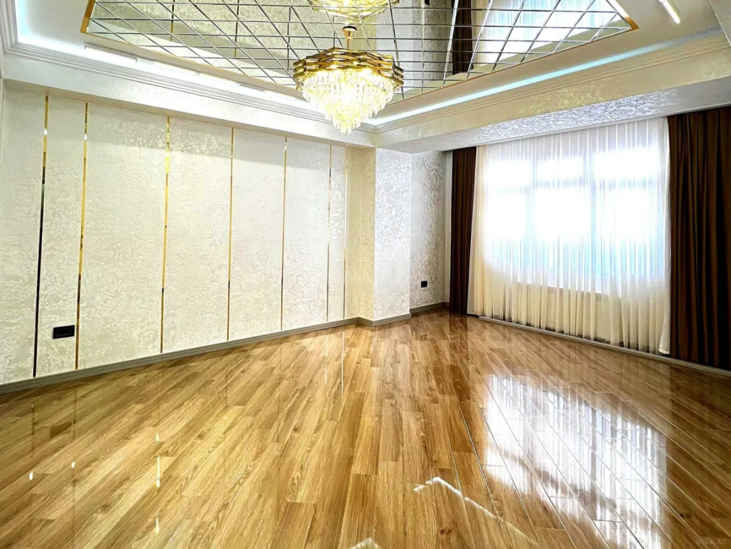 Satılır 3 otaqlı mənzil 107 m²