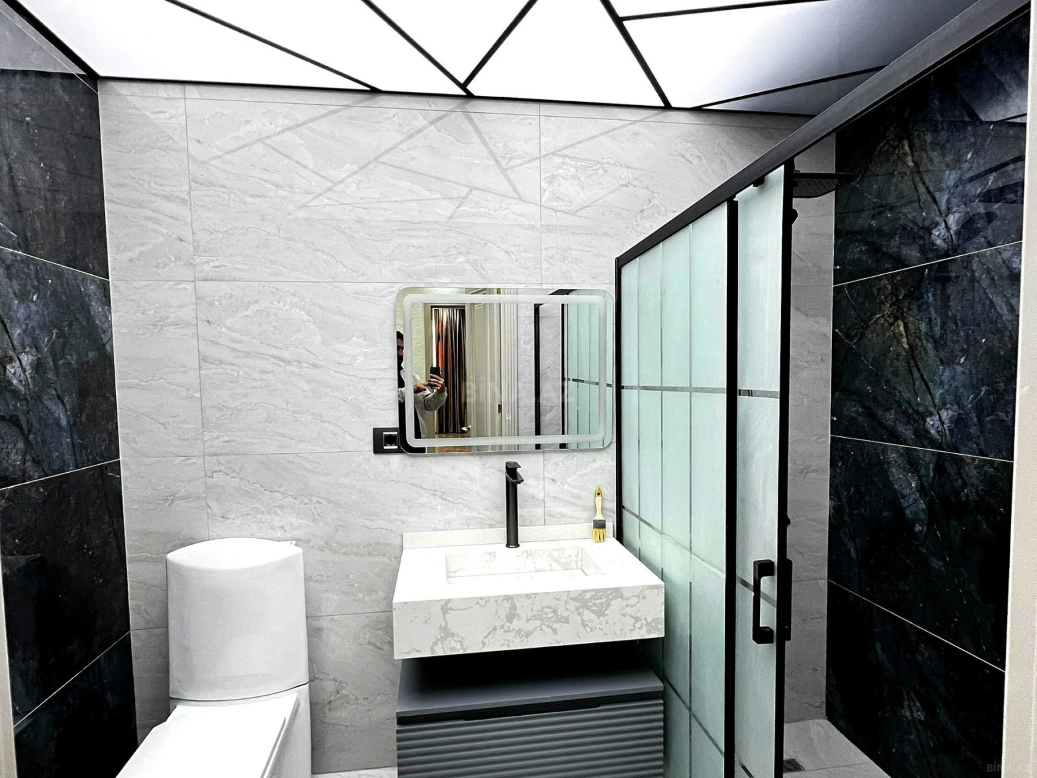 Satılır 3 otaqlı mənzil 107 m²