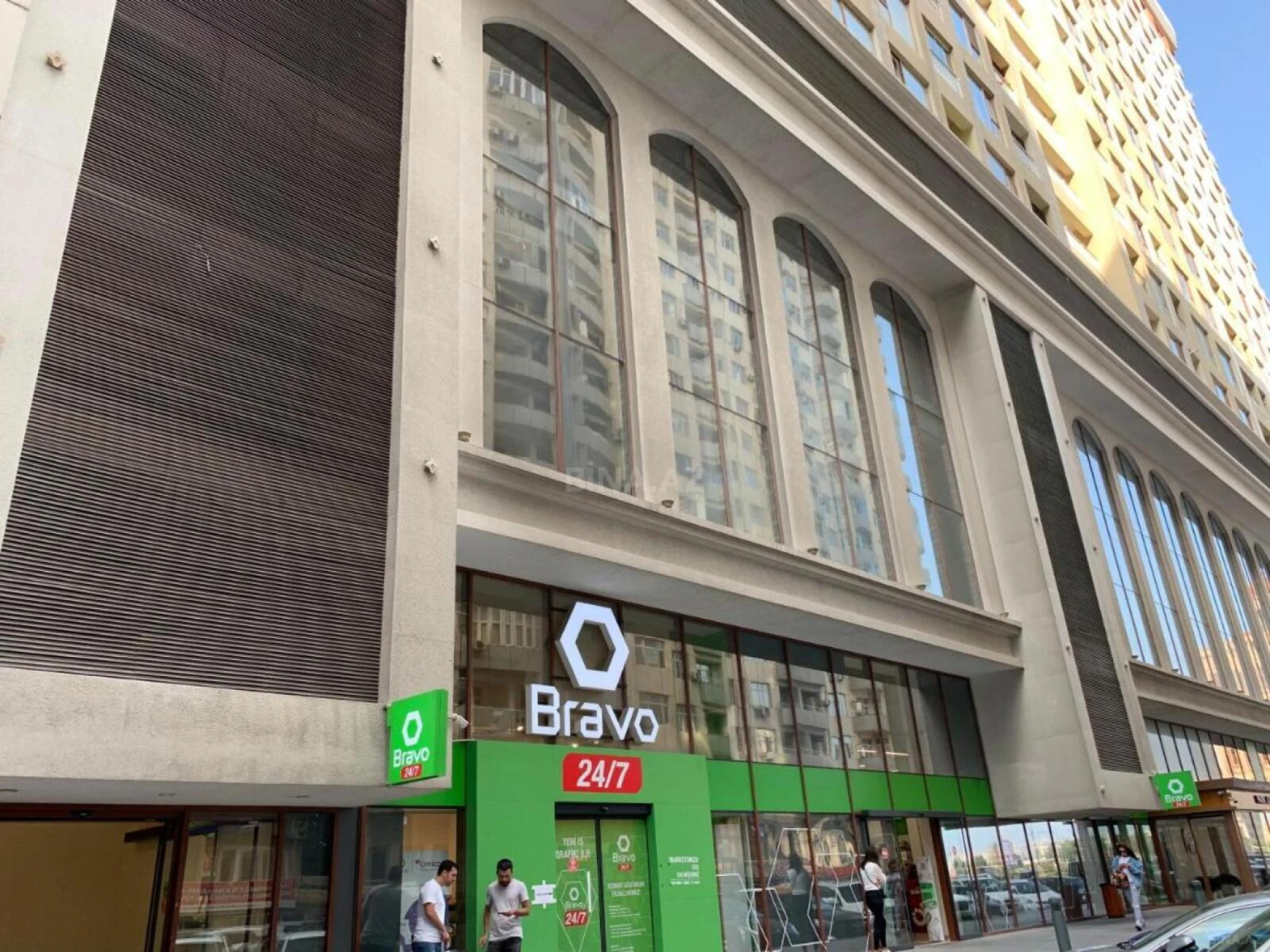 Kirayə verilir 2 otaqlı mənzil 73 m²