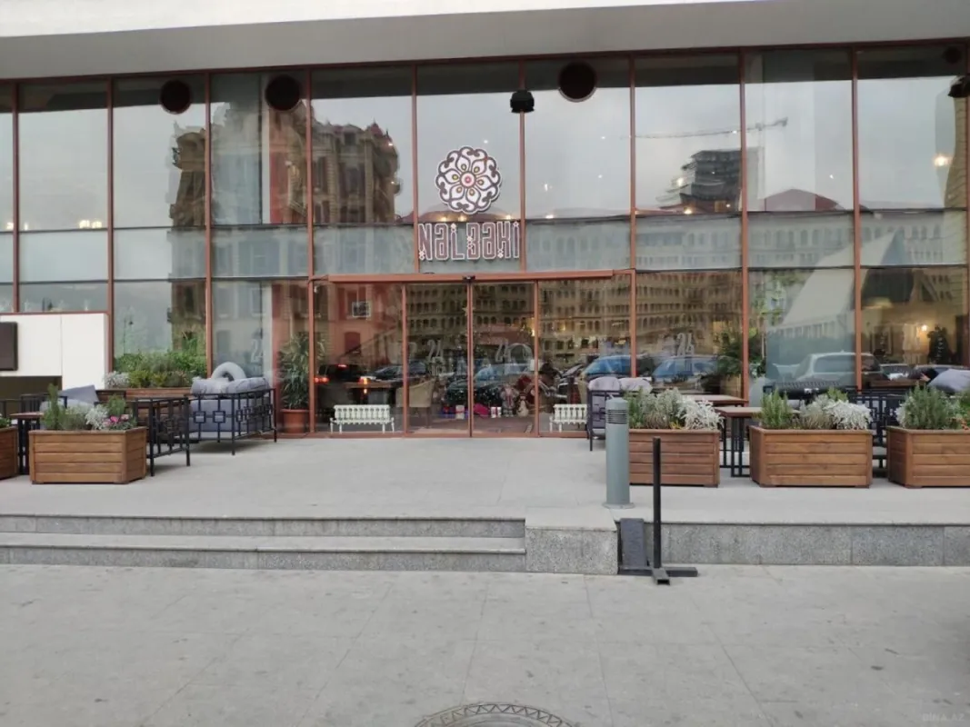 Kirayə verilir 2 otaqlı mənzil 73 m²