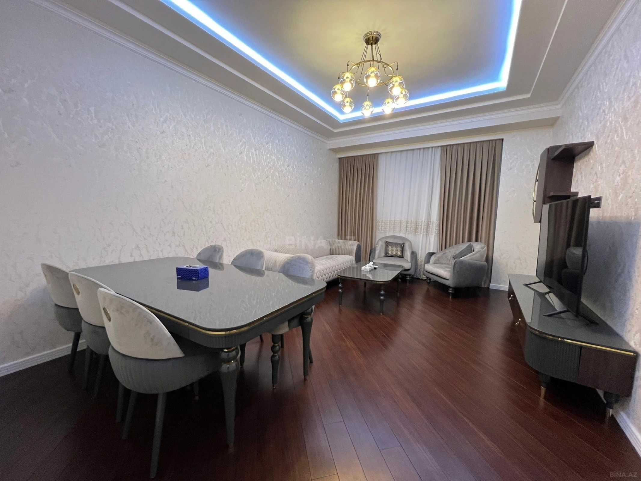 Kirayə verilir 2 otaqlı mənzil 100 m²