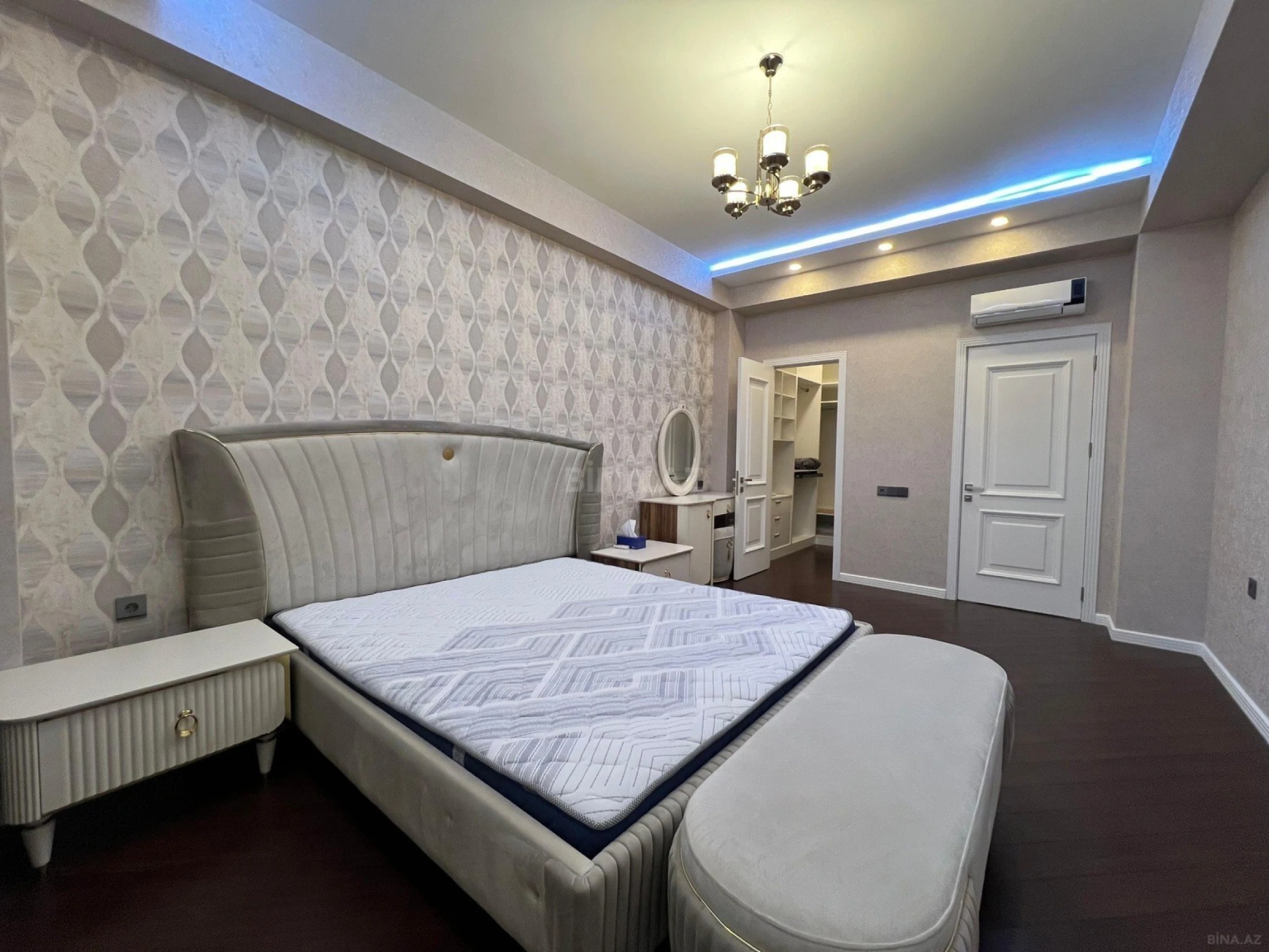 Kirayə verilir 2 otaqlı mənzil 100 m²