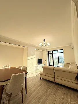 Kirayə verilir 3 otaqlı mənzil 140 m²