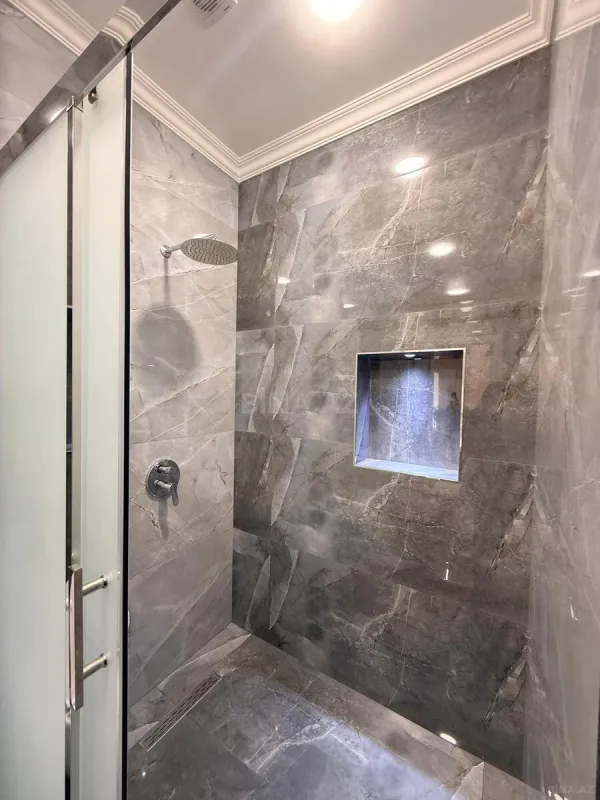 Kirayə verilir 3 otaqlı mənzil 140 m²