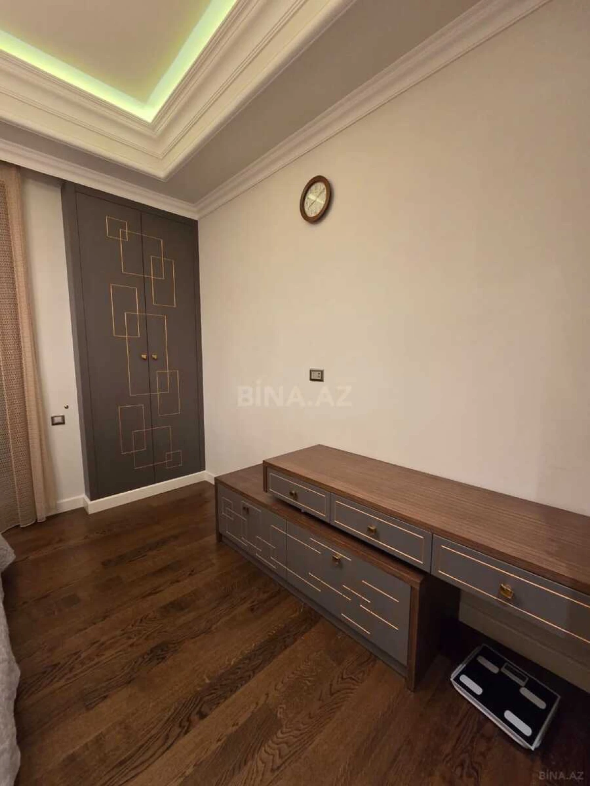 Kirayə verilir 3 otaqlı mənzil 115 m²