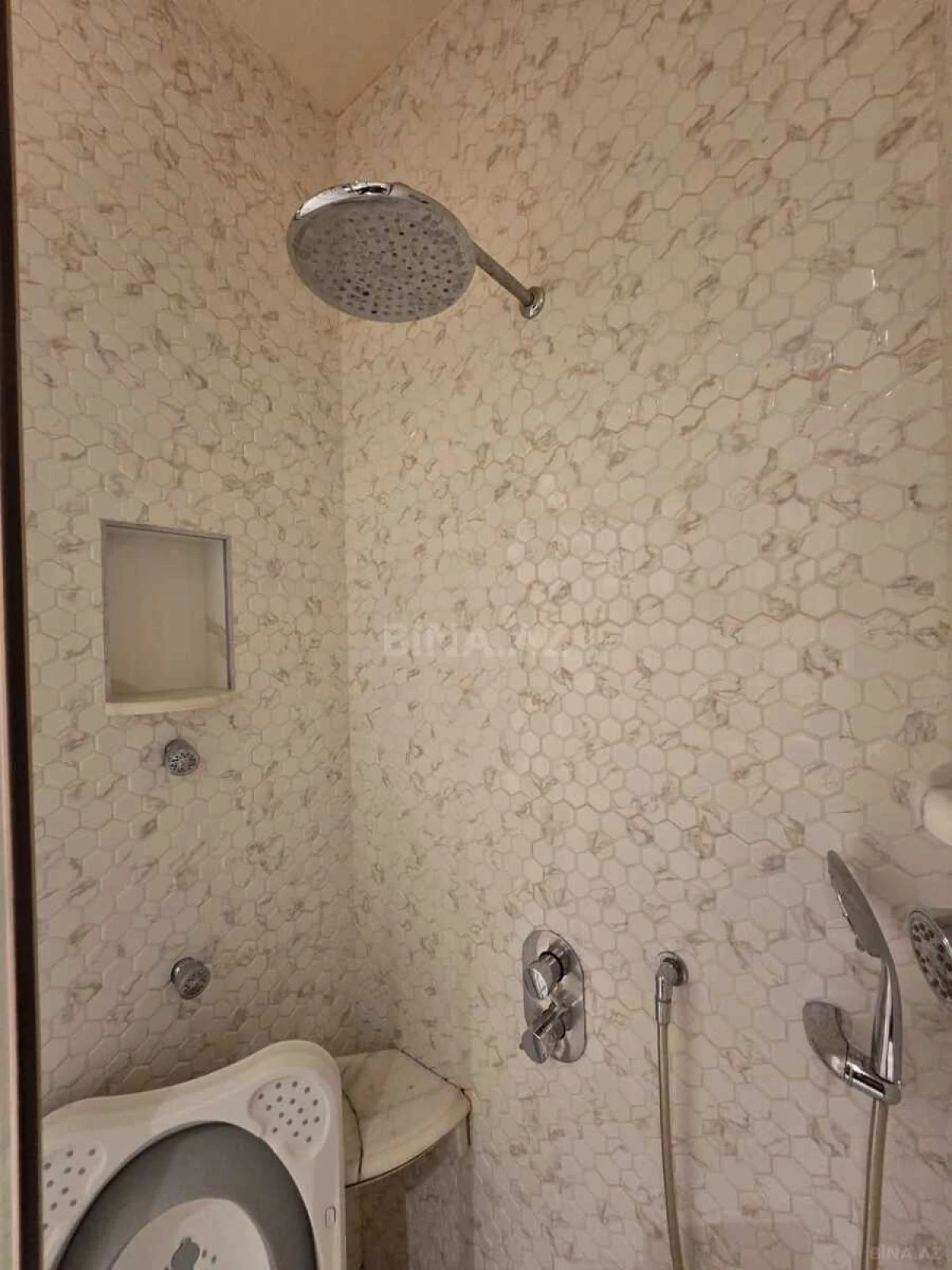 Kirayə verilir 3 otaqlı mənzil 115 m²