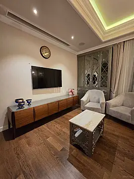 Kirayə verilir 3 otaqlı mənzil 115 m²