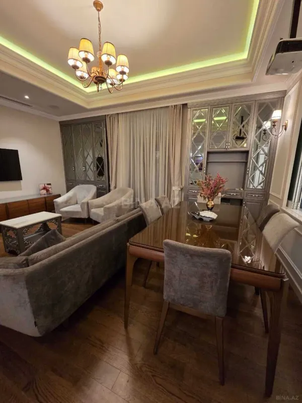 Kirayə verilir 3 otaqlı mənzil 115 m²