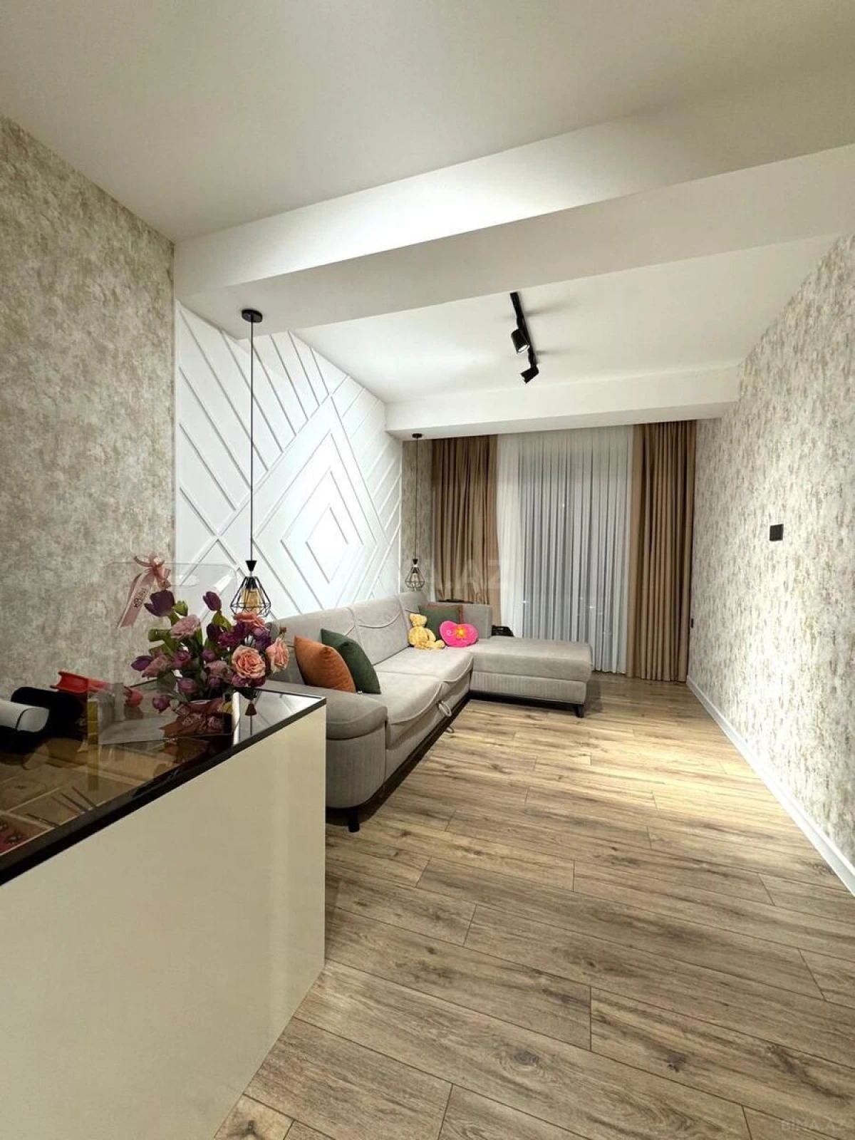 Satılır 3 otaqlı mənzil 110 m²