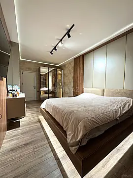 Satılır 3 otaqlı mənzil 110 m²