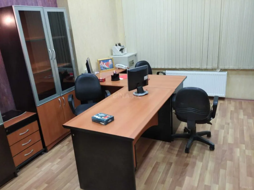 Kirayə verilir 2 otaqlı ofis 75 m²