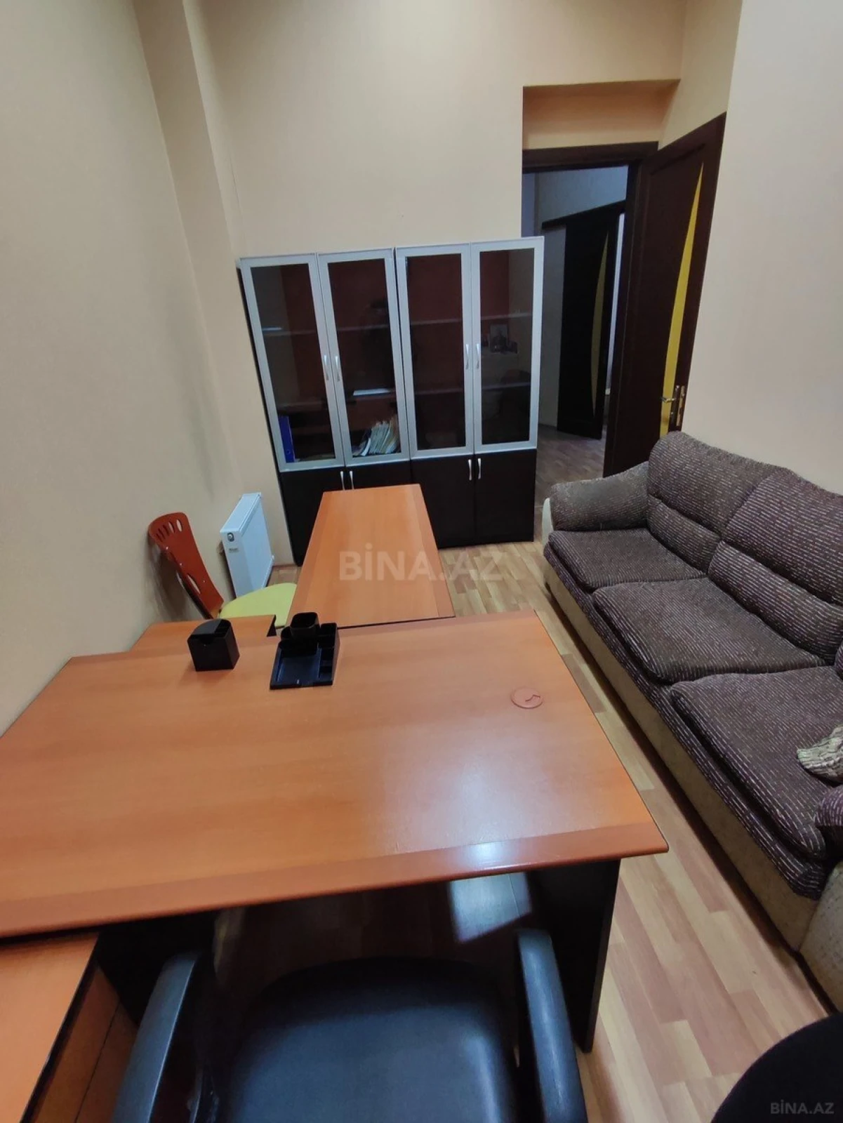 Kirayə verilir 2 otaqlı ofis 75 m²