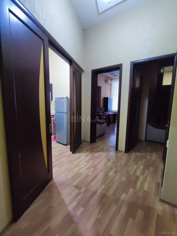 Kirayə verilir 2 otaqlı ofis 75 m²