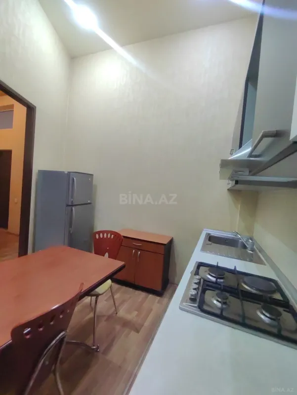 Kirayə verilir 2 otaqlı ofis 75 m²