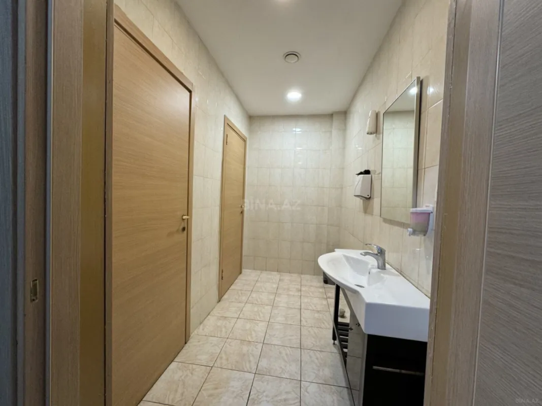 Kirayə verilir 1 otaqlı ofis 43 m²