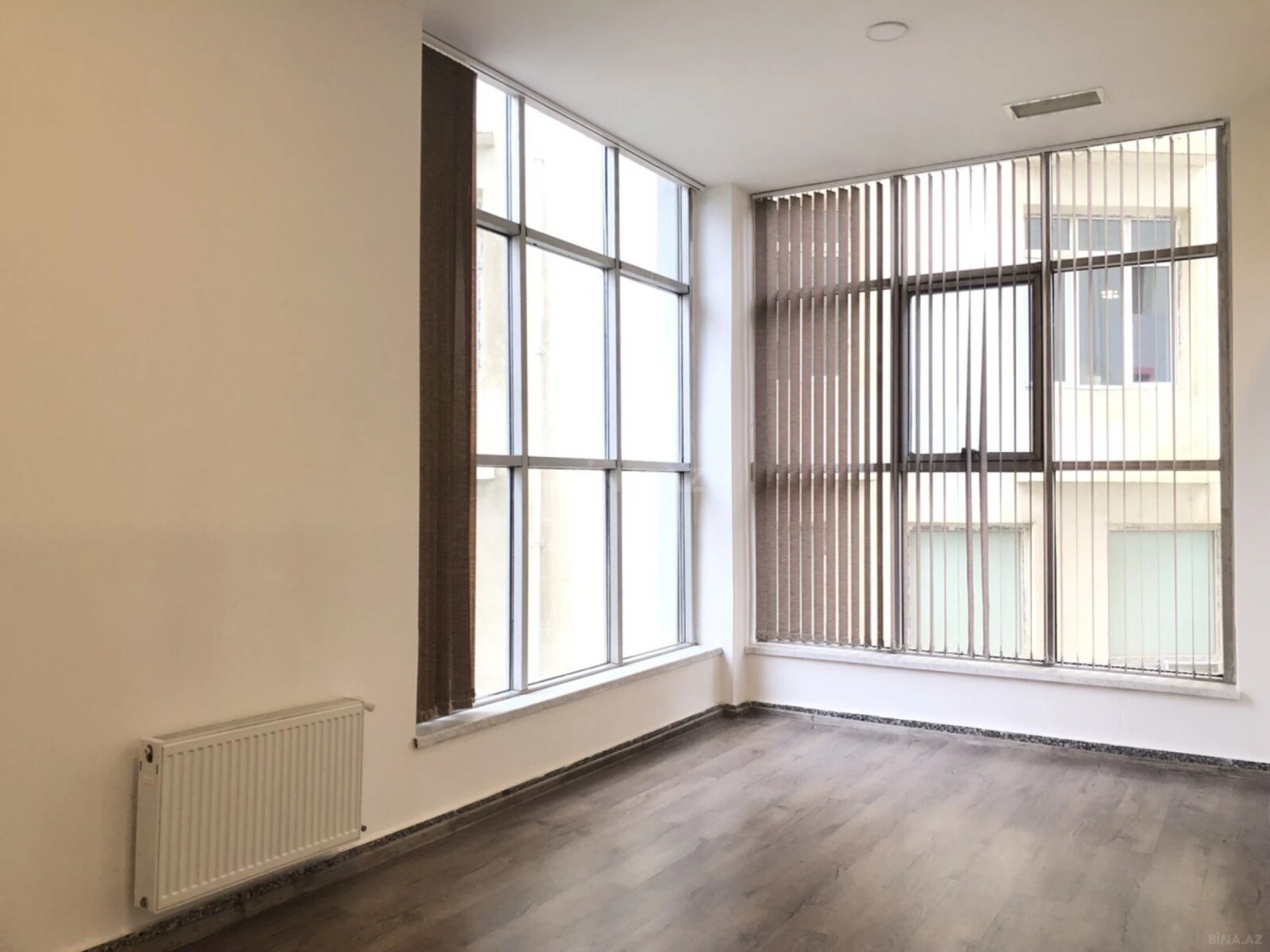 Kirayə verilir 1 otaqlı ofis 43 m²