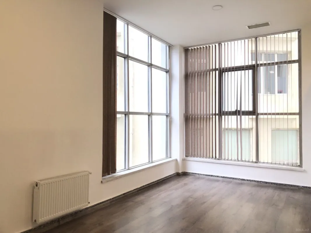 Kirayə verilir 1 otaqlı ofis 43 m²