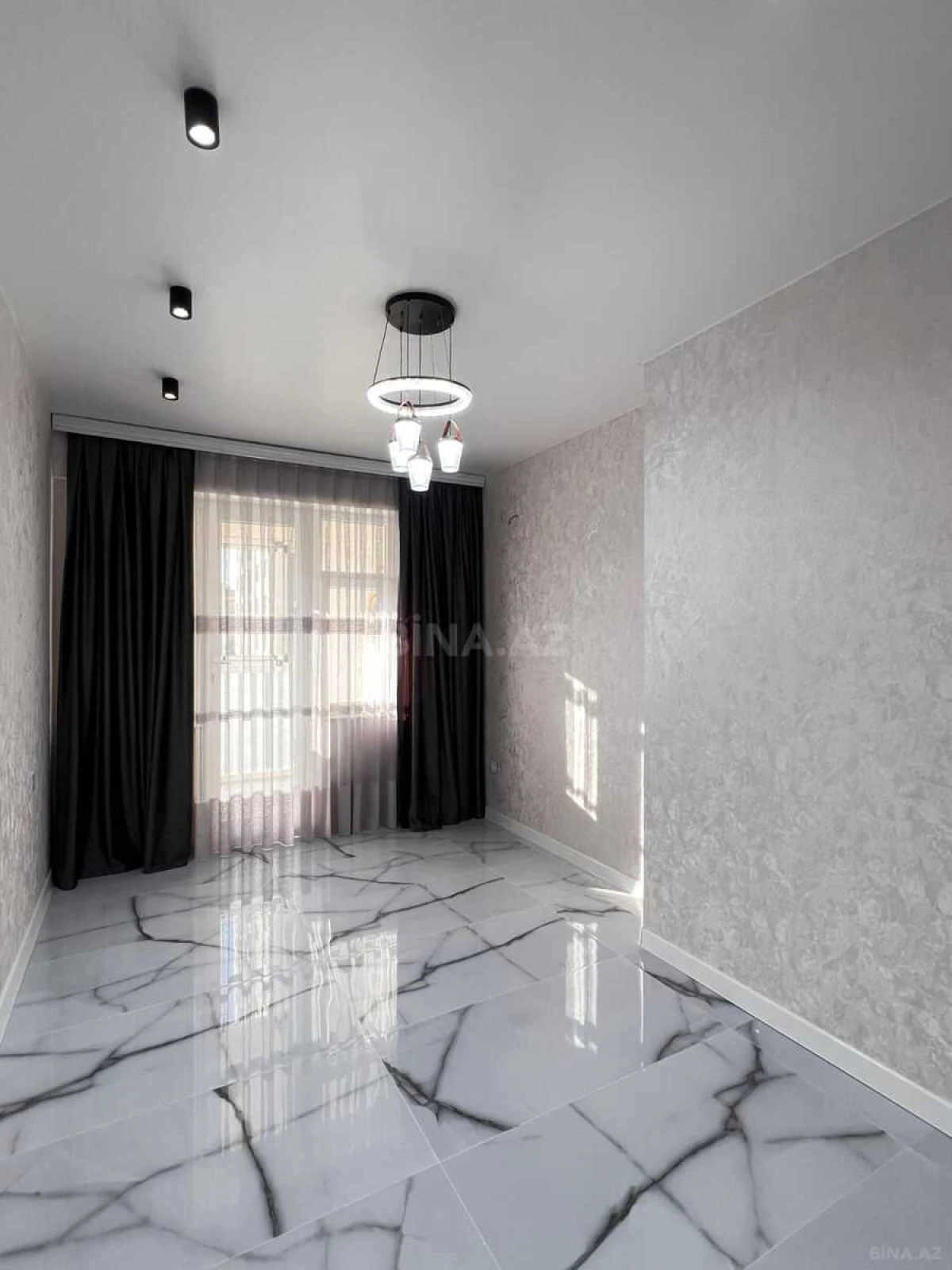 Satılır 3 otaqlı mənzil 90 m²