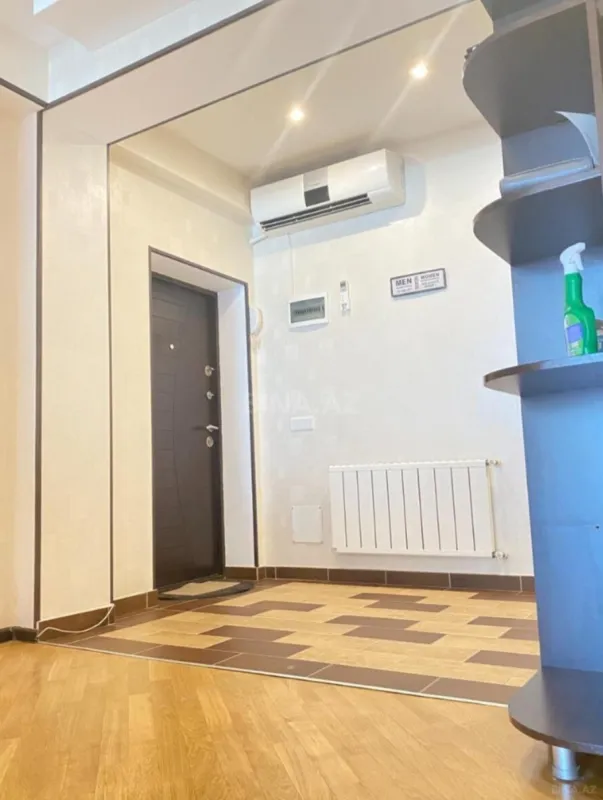 Satılır 3 otaqlı mənzil 98 m²