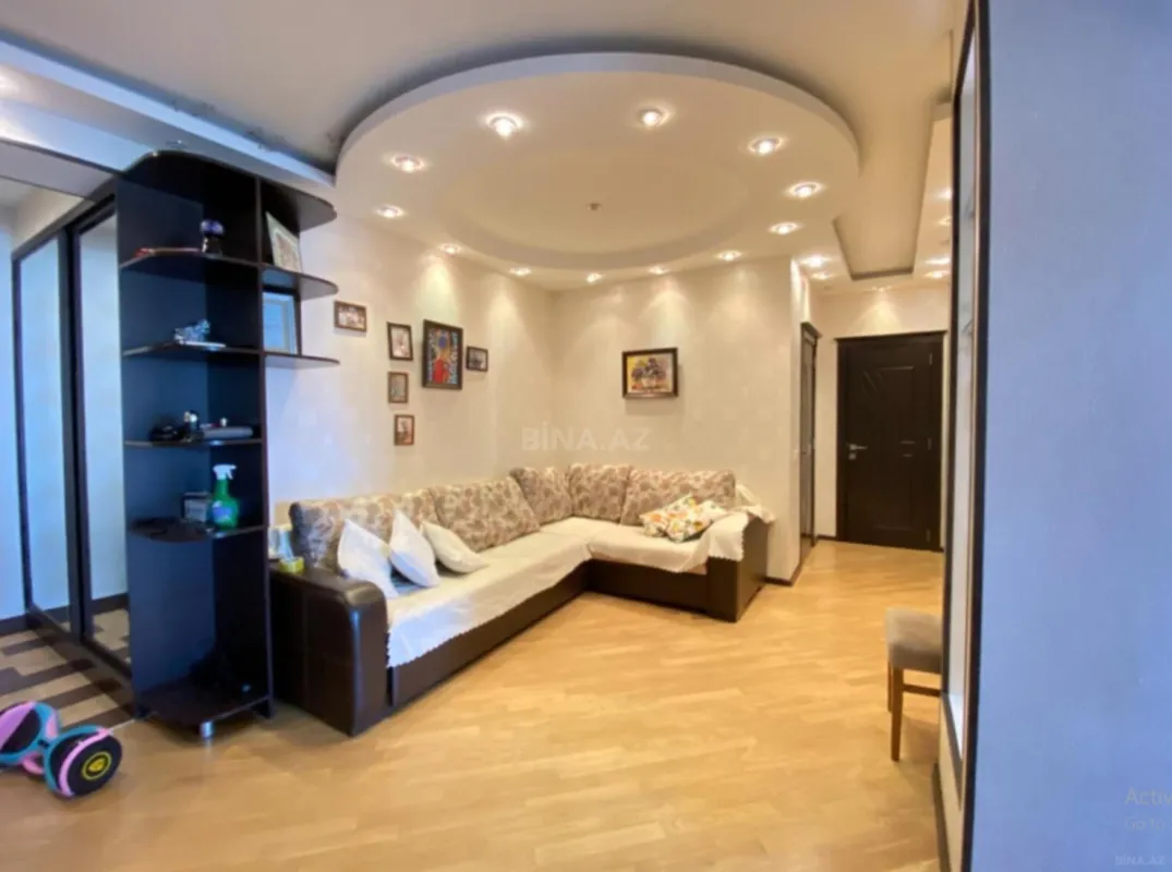 Satılır 3 otaqlı mənzil 98 m²