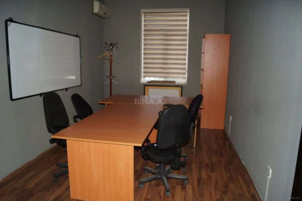 Kirayə verilir 12 otaqlı ofis 400 m²