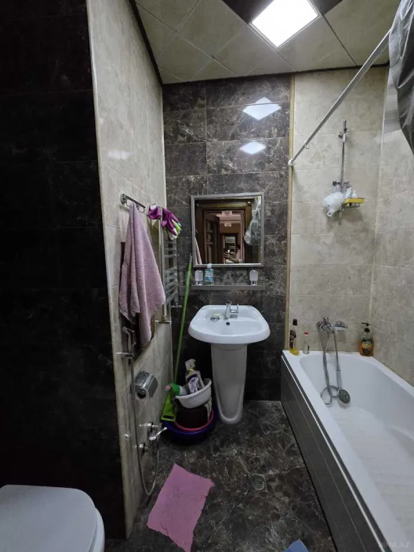 Kirayə verilir 3 otaqlı mənzil 120 m²