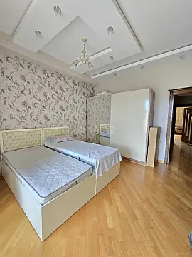 Kirayə verilir 3 otaqlı mənzil 120 m²