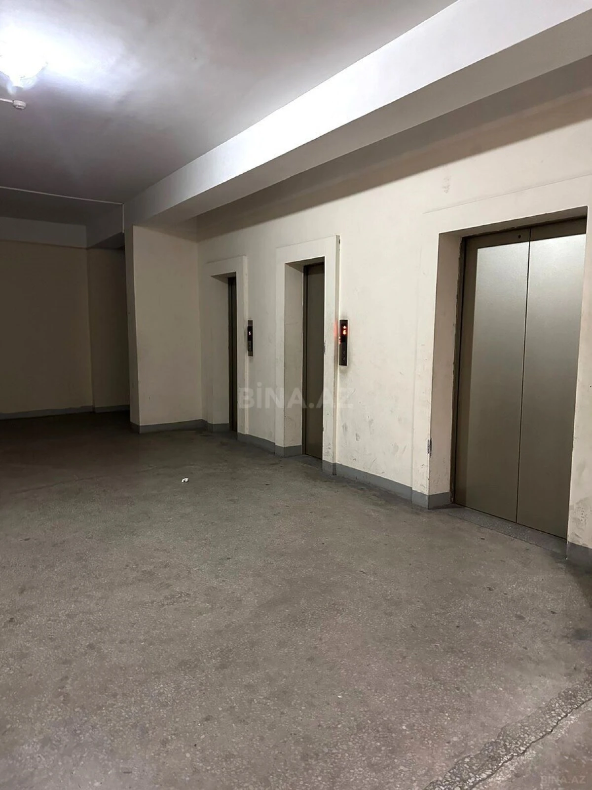 Satılır 3 otaqlı mənzil 100 m²