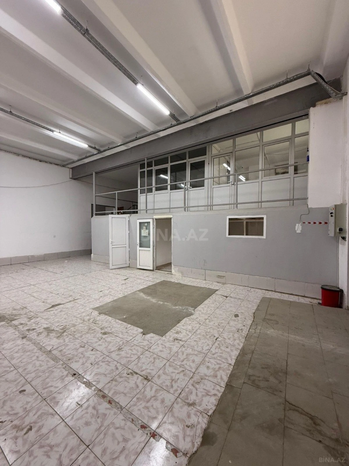 Kirayə verilir obyekt 850 m²