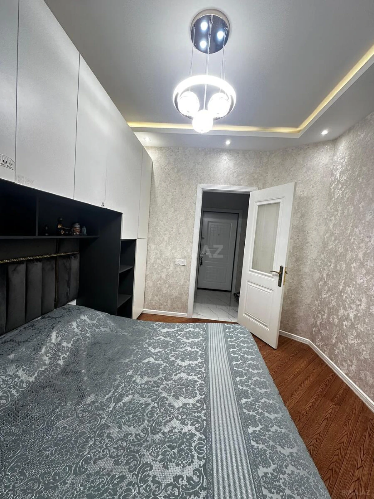 Satılır 2 otaqlı mənzil 60 m²