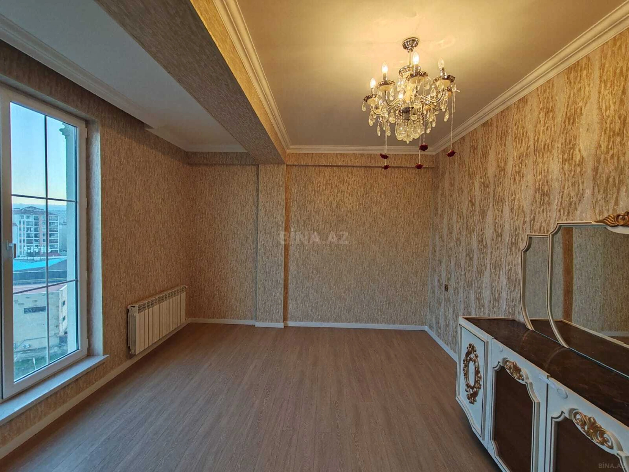 Satılır 3 otaqlı mənzil 91 m²
