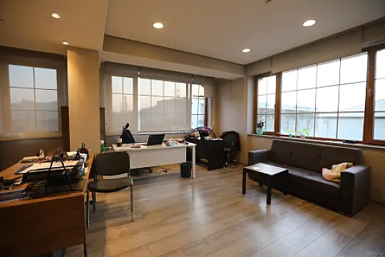 Kirayə verilir 11 otaqlı ofis 490 m²