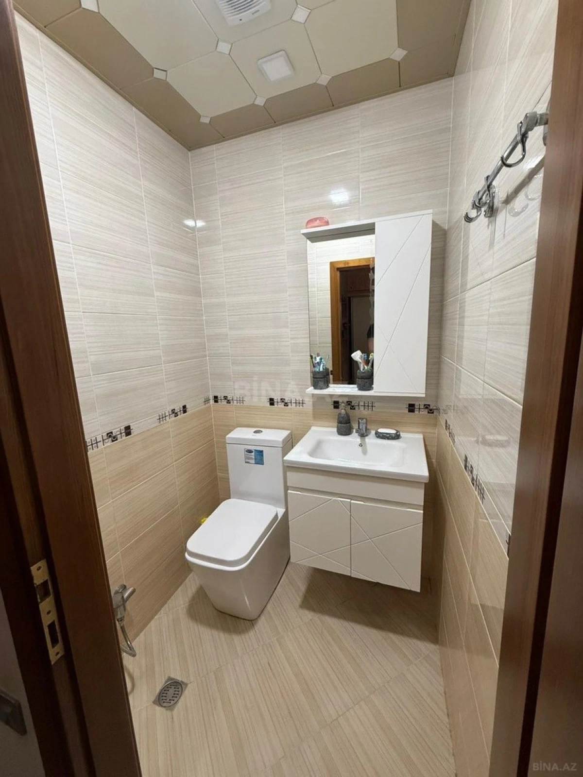 Satılır 3 otaqlı mənzil 76 m²