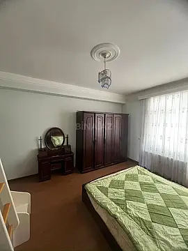 Kirayə verilir 3 otaqlı mənzil 130 m²